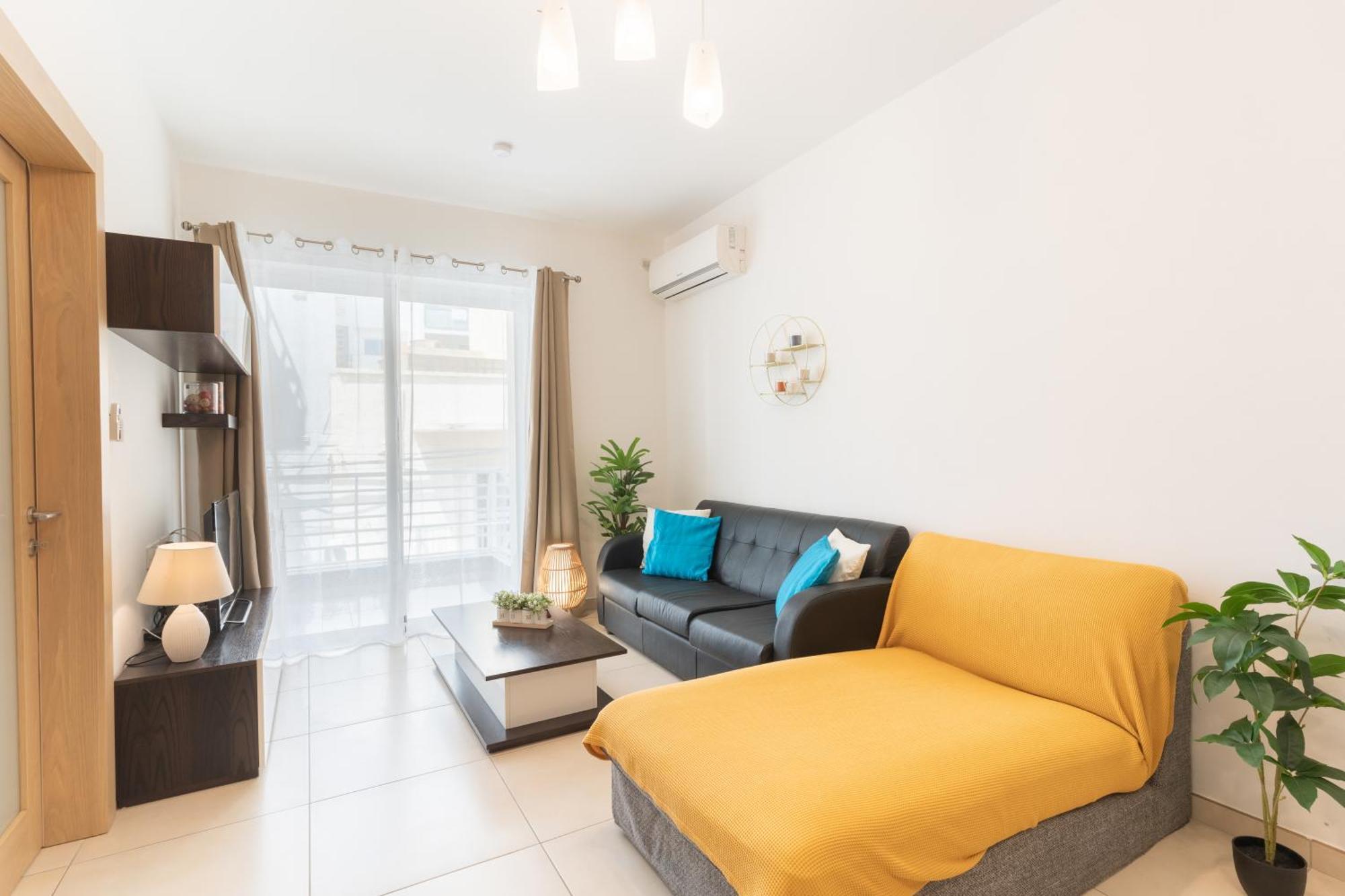 2 Bedroom In Central St Julians Prime Location In Paceville Apt 3 By Vaganza Сент Джулианс Экстерьер фото